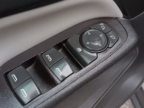 Used 2022 Chevrolet Equinox LT image 8