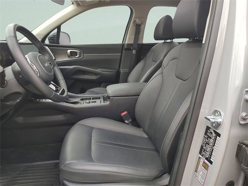 Used 2025 Kia Sorento X-Line EX image 18