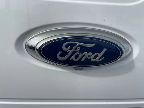 Used 2015 Ford F250 XL w/ Power Equipment Group image 8