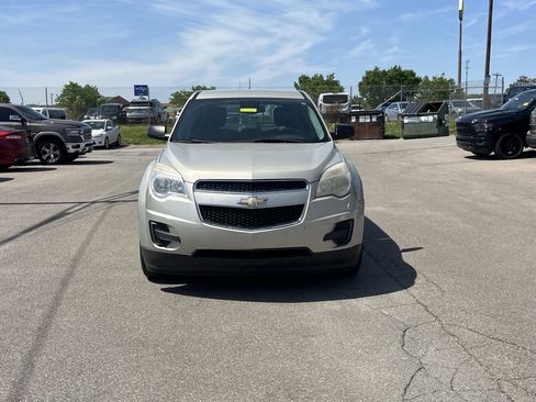 Used 2014 Chevrolet Equinox LS FWD image 2