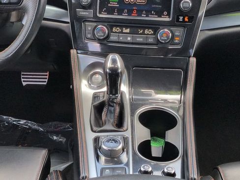 Used 2021 Nissan Maxima SR w/ Sport Mat Group FWD image 18