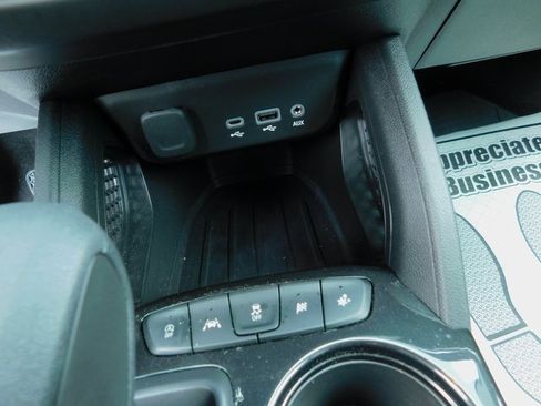 Used 2023 Chevrolet TrailBlazer LT w/ Convenience Package image 28