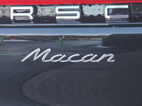 Certified 2026 Porsche Macan image 28