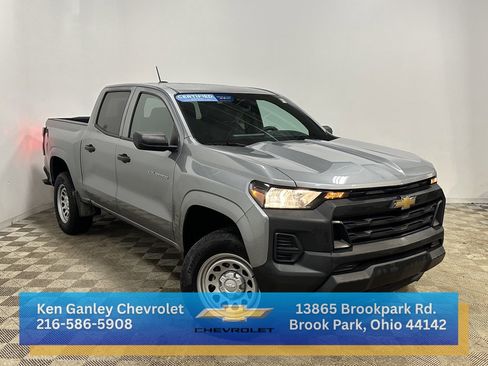 Certified 2024 Chevrolet Colorado W/T w/ WT Convenience Package image 3