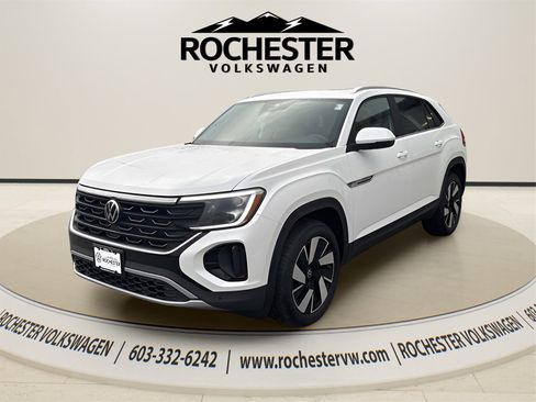 New 2026 Volkswagen Atlas Cross Sport SE image 2