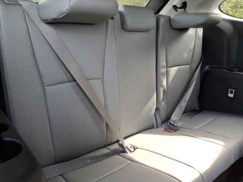 New 2026 Toyota Highlander Limited image 9