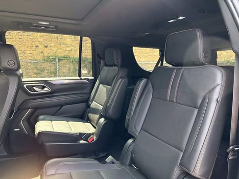 Used 2022 Chevrolet Suburban RST w/ Luxury Package AWD/4WD image 13