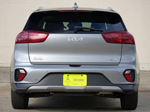 Used 2022 Kia Niro EX Premium FWD image 10