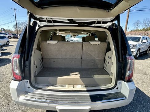 Used 2017 GMC Yukon Denali w/ Open Road Package AWD/4WD image 39