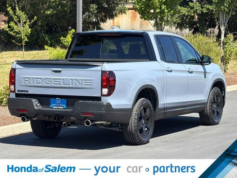New 2026 Honda Ridgeline Black Edition image 2