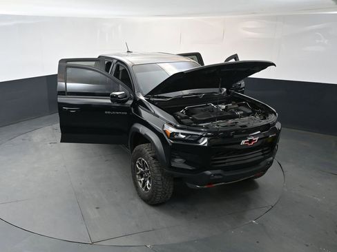 Used 2023 Chevrolet Colorado ZR2 AWD/4WD image 17