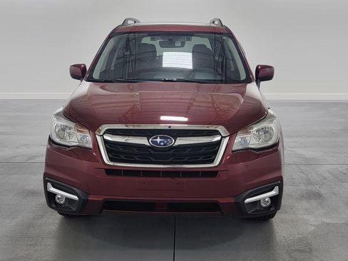Used 2017 Subaru Forester 2.5i Premium image 3
