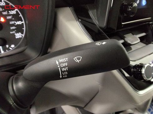 Used 2024 Toyota Corolla Cross L image 14