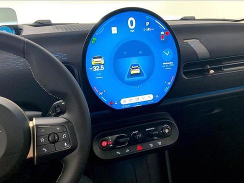 Certified 2025 MINI Cooper S image 5