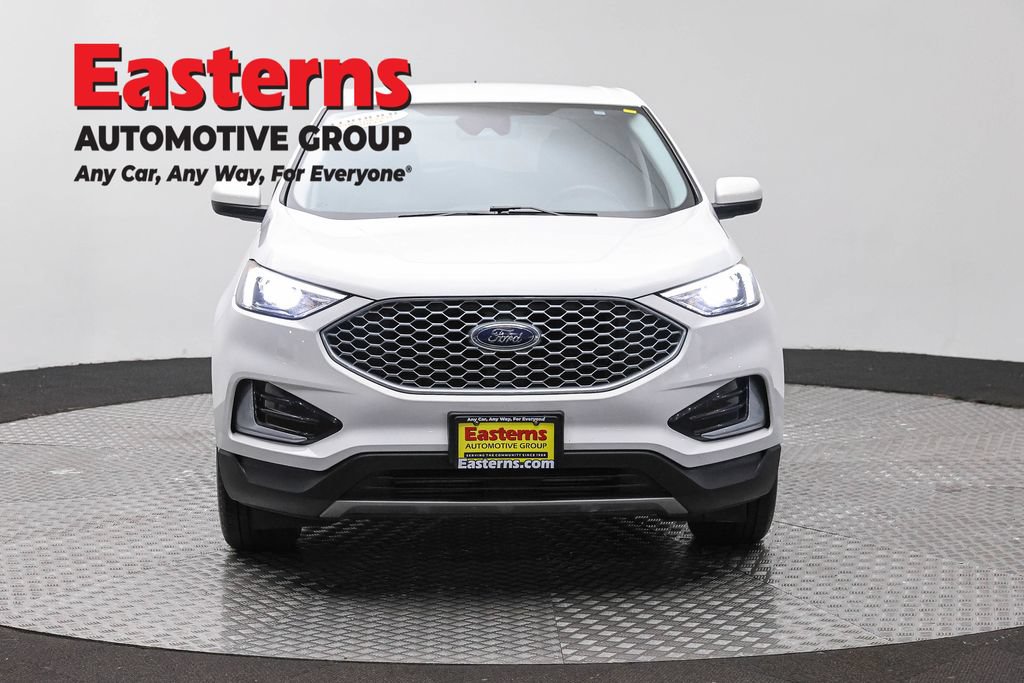 Used 2023 Ford Edge SEL AWD/4WD image 4