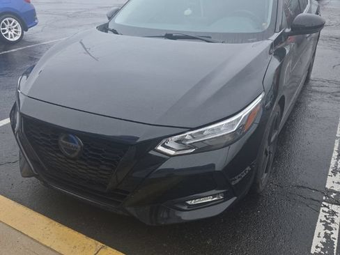Used 2023 Nissan Sentra SR w/ Midnight Edition Package FWD image 2