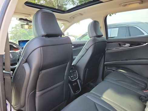 Used 2023 Lincoln Nautilus Reserve AWD/4WD image 25
