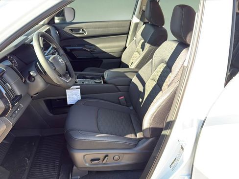 New 2026 Nissan Pathfinder SV AWD/4WD image 19