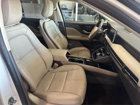 Used 2022 Lincoln Corsair Reserve w/ Equipment Group 201A image 32