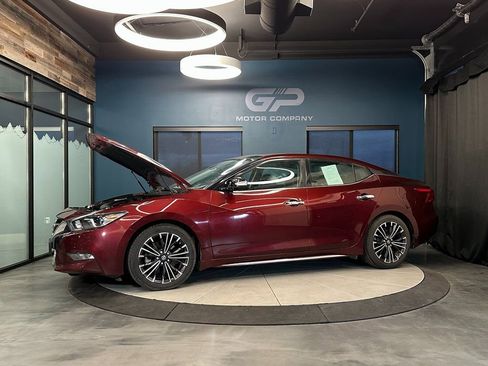 Used 2016 Nissan Maxima Platinum w/ Interior Lighting Package image 26