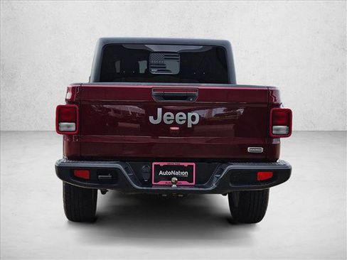 Used 2021 Jeep Gladiator Overland image 6