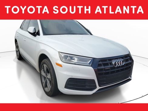 Used 2020 Audi Q5 2.0T Premium w/ Titanium Sport Package image 1