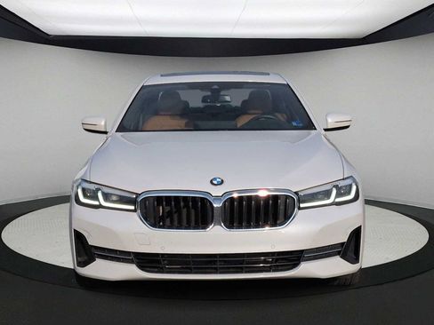 Used 2023 BMW 530i xDrive w/ Premium Package AWD/4WD image 3