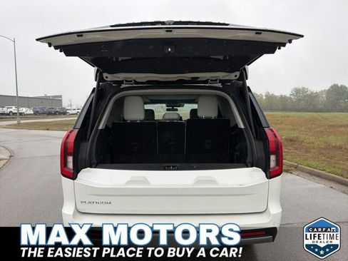 New 2025 Ford Expedition Platinum w/ Platinum Ultimate Package AWD/4WD image 13