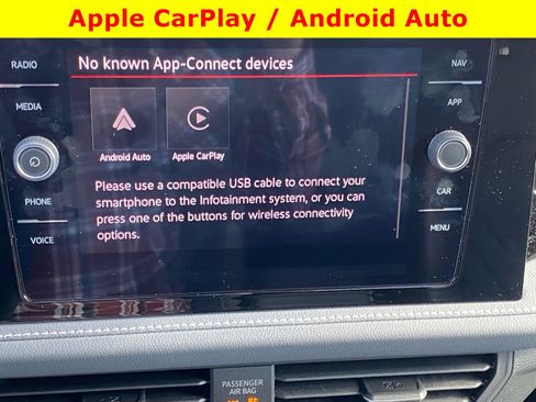 Used 2025 Volkswagen Jetta SEL FWD image 19