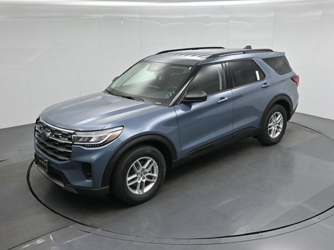 New 2026 Ford Explorer Active RWD image 34