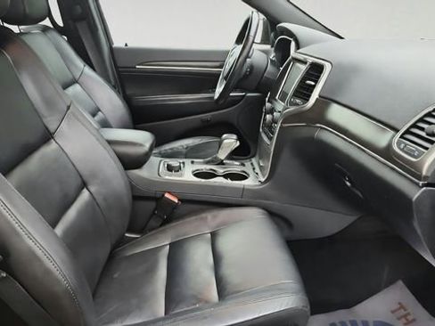 Used 2018 Jeep Grand Cherokee Limited AWD/4WD image 24