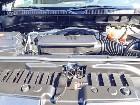 Used 2022 Chevrolet Silverado 1500 Custom Trail Boss w/ LPO, Dark Essentials Package image 21