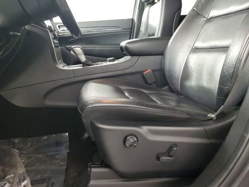 Used 2019 Jeep Grand Cherokee Limited image 21