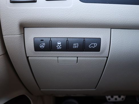 Used 2013 Lexus LX 570 4WD image 77