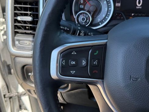 Used 2020 RAM 1500 Laramie w/ Off Road Group AWD/4WD image 14