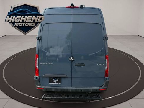 Used 2019 Mercedes-Benz Sprinter 144 image 6