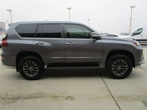 Used 2019 Lexus GX 460 Premium image 6