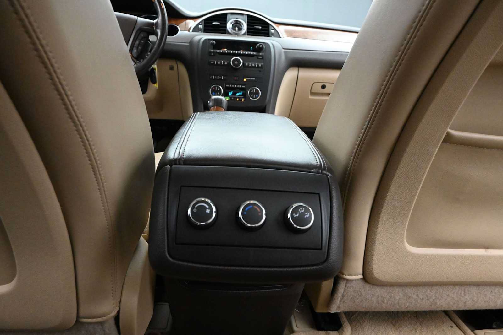 Used 2012 Buick Enclave Leather AWD/4WD image 18