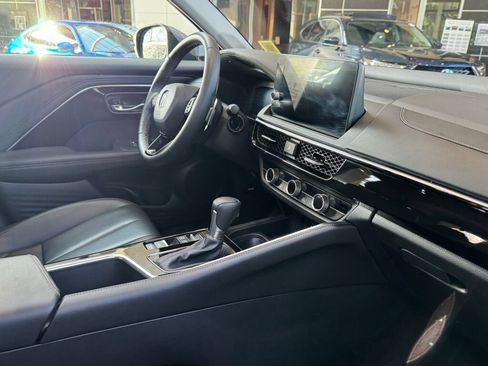 Certified 2025 Acura ADX AWD image 31