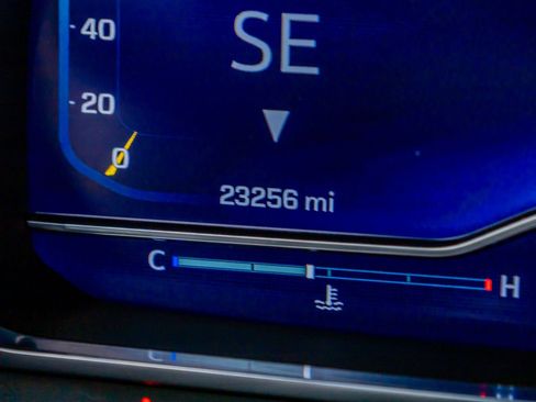 Used 2024 Chevrolet Tahoe Premier AWD/4WD image 20