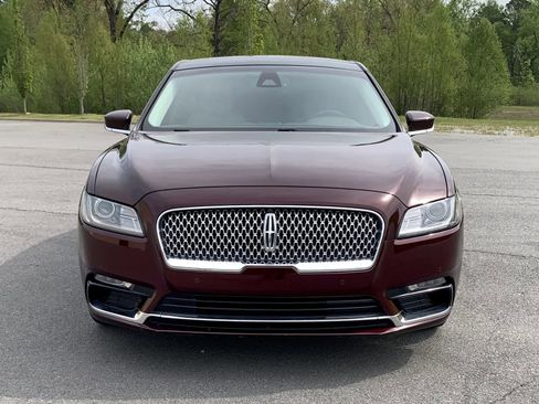 Used 2020 Lincoln Continental w/ Premium Package image 2