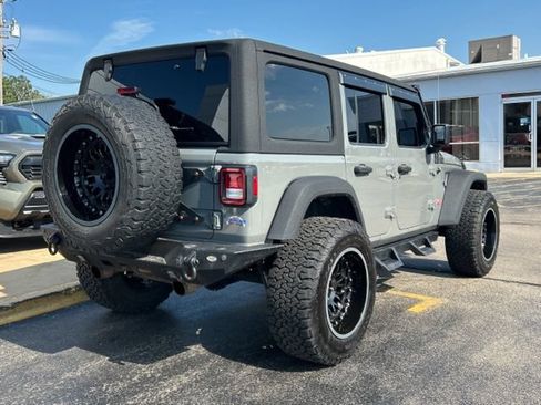 Used 2018 Jeep Wrangler Unlimited Sport S AWD/4WD image 15