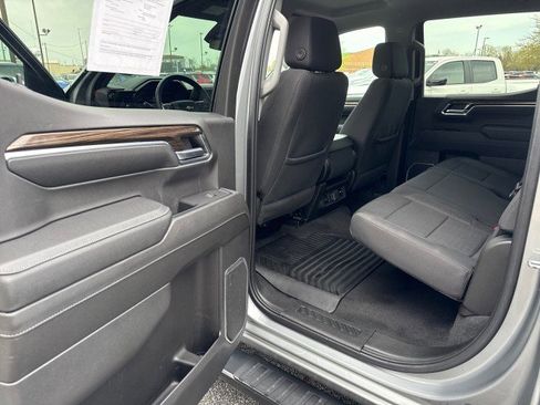 Used 2023 Chevrolet Silverado 1500 LT AWD/4WD image 23