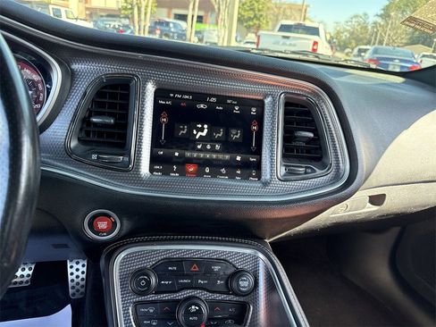 Used 2019 Dodge Challenger SRT Hellcat Redeye image 21