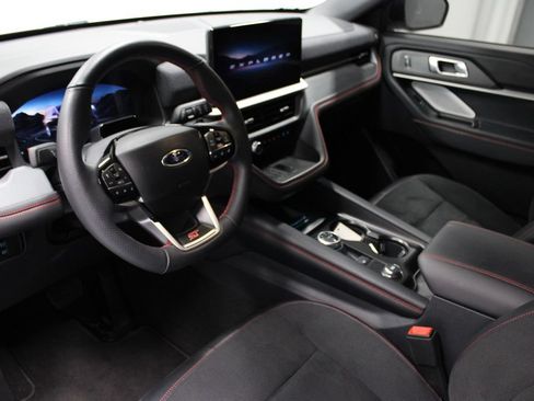 Used 2025 Ford Explorer ST AWD/4WD image 25