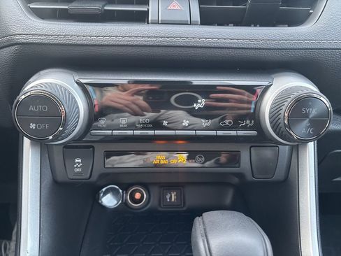 Used 2024 Toyota RAV4 XLE image 26