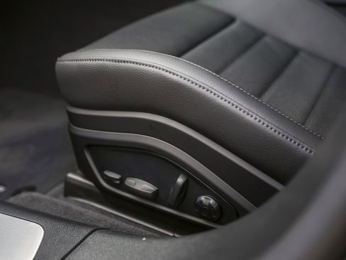 New 2026 Porsche Panamera RWD image 15