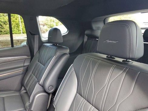 New 2026 Buick Enclave Avenir image 10