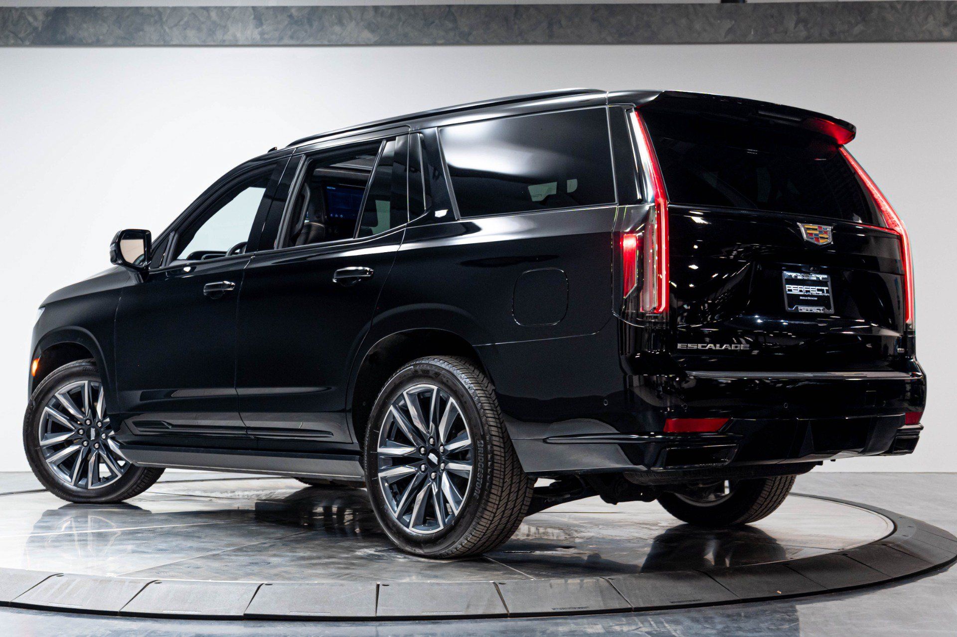 Used 2024 Cadillac Escalade Sport Platinum AWD/4WD image 55