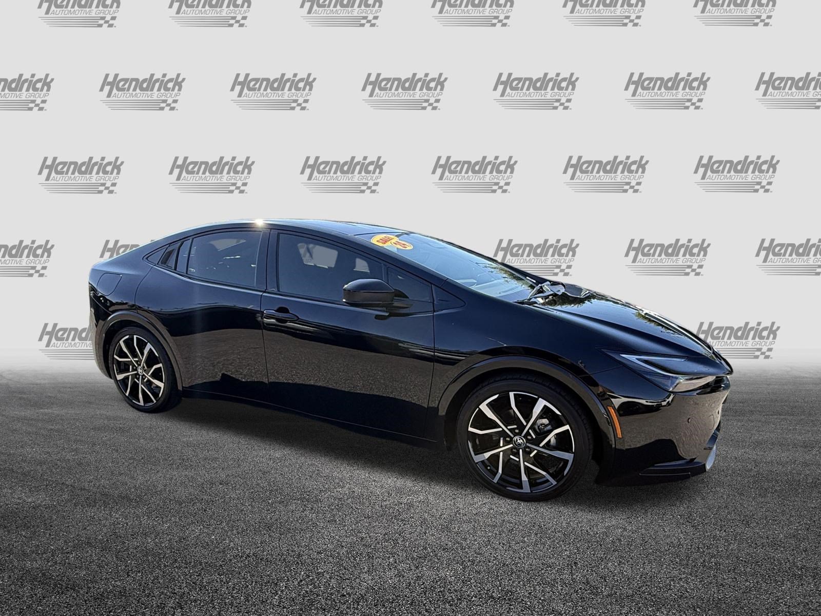 Used 2024 Toyota Prius Prime FWD image 2